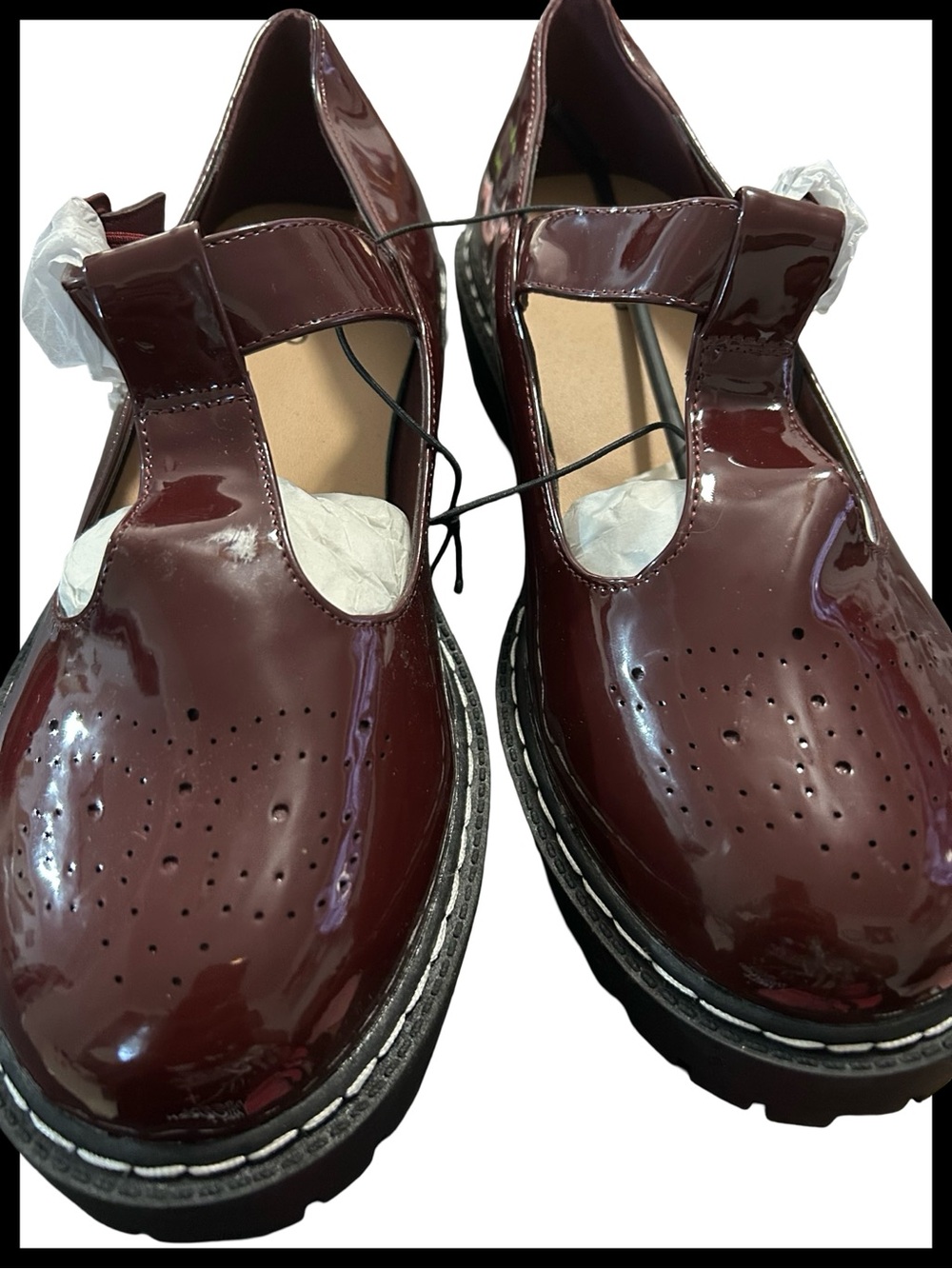 NWOT T-Strap Lug  Mary Jane Platform Shoes - Burgundy